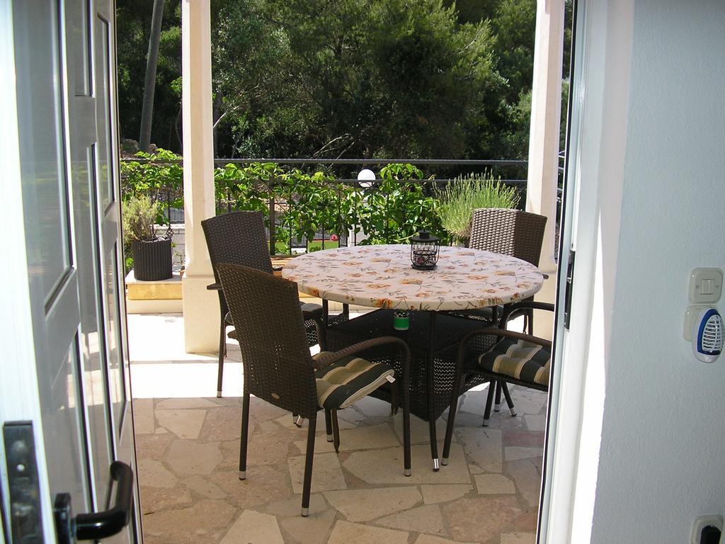 Apartments Viki Trogir Exterior photo